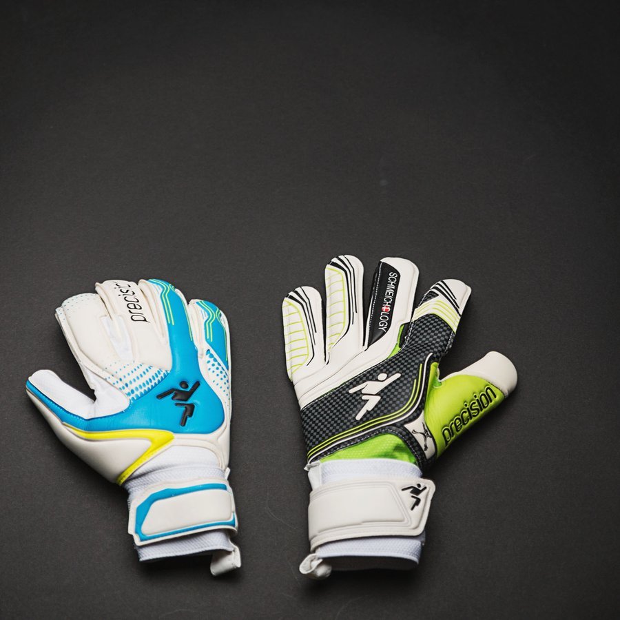 Precision Womens Fusion-X Replica Roll GK Football Gloves 