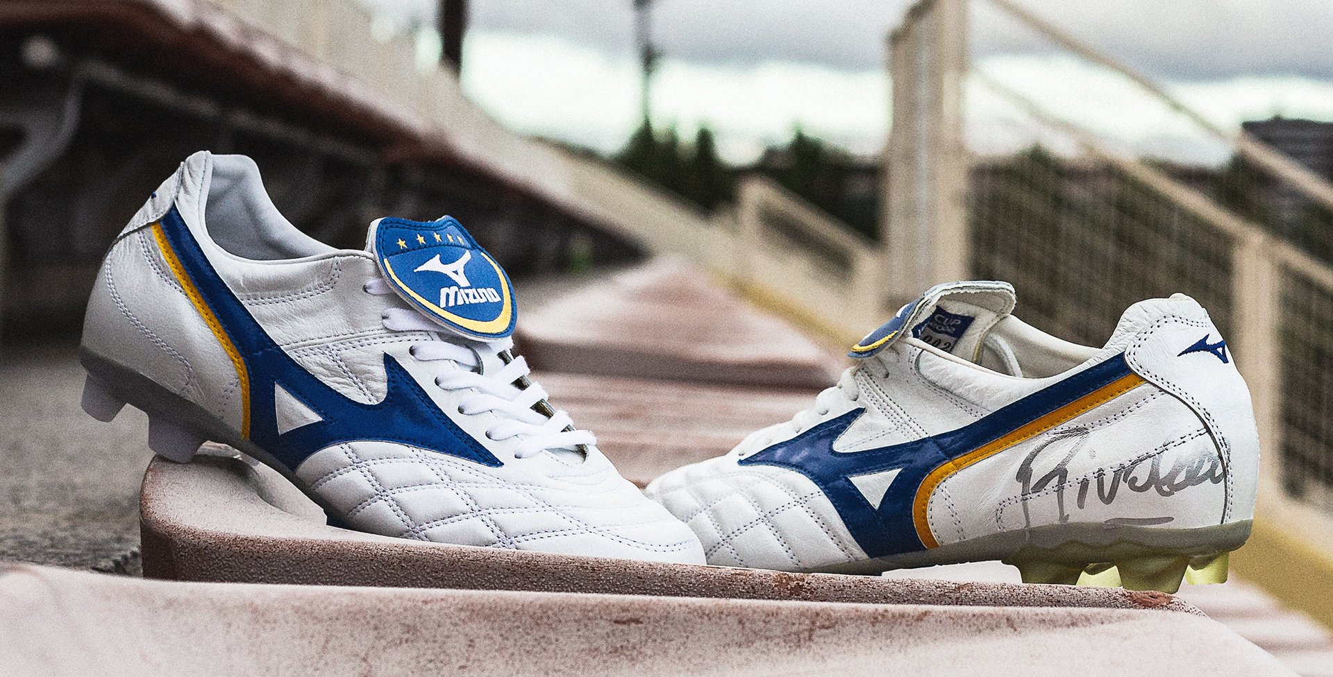 charme wonder Kers Mizuno Wave Cup Legend | Read more about the iconic boot at Unisport 