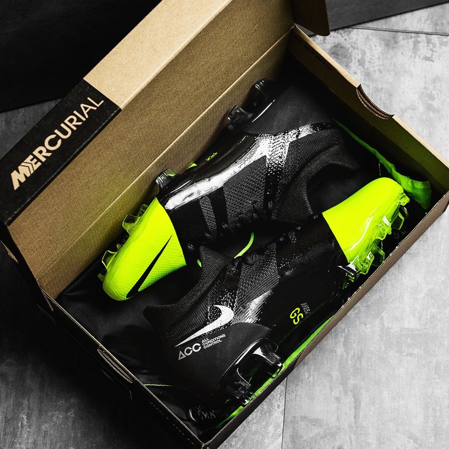 Unboxing and Field Test Nike Mercurial Vapor XII YouTube