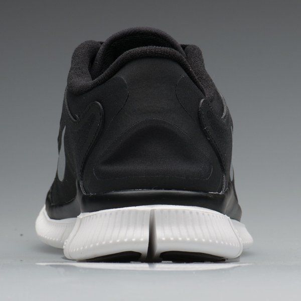 Nike free run shield herren deals