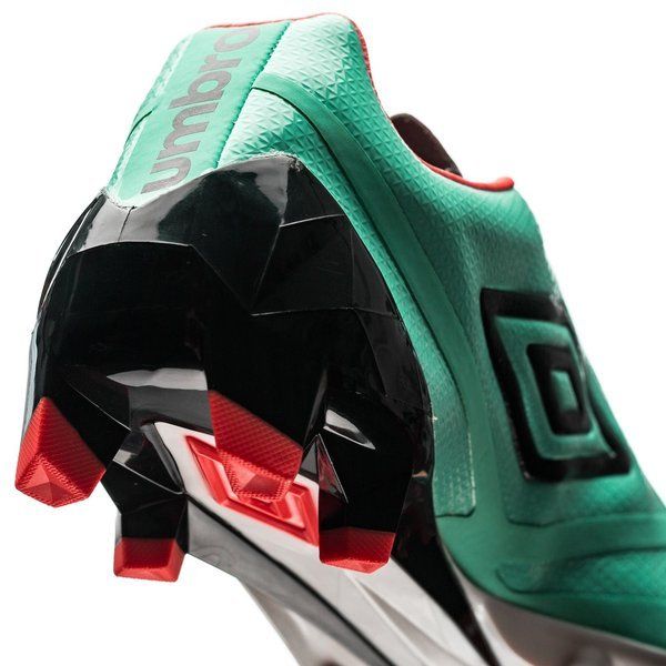 Umbro Velocita II Pro HG