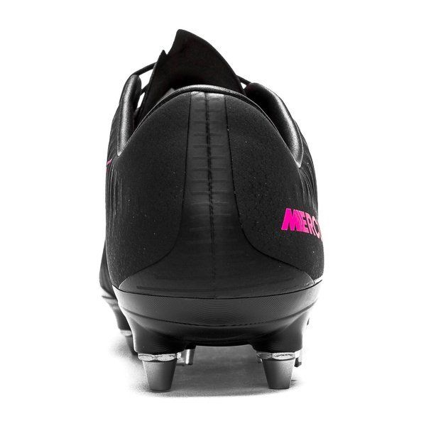 Nike Mercurial Vapor XI SG-PRO Black/Pink Blast Nike Mercurial Vapor XI SG-PRO Black/Pink Blast