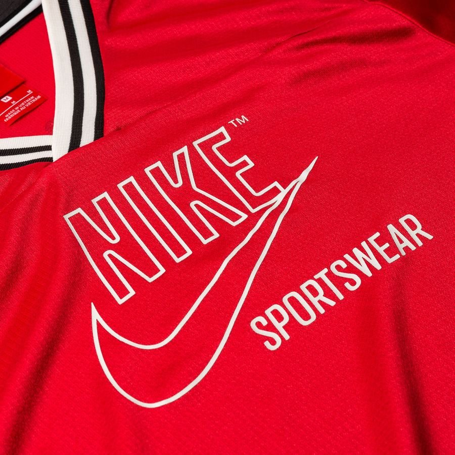 Nike T-Shirt NSW Archive - University Red/White | www.unisportstore.com