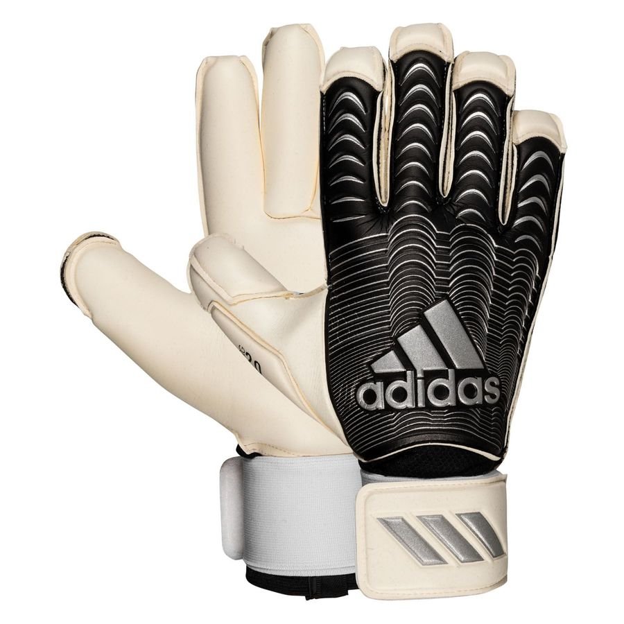 classic goalkeeper gloves