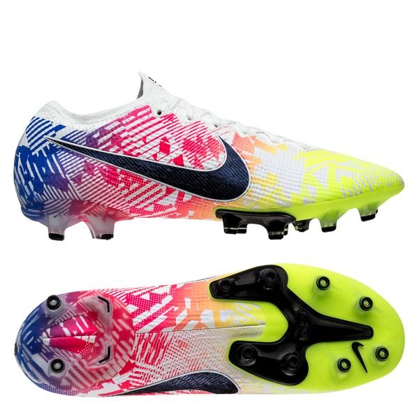 Review of the Nike Mercurial Vapor XIII Pro MDS TF Men 's.