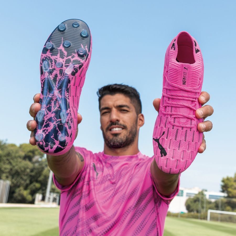 puma football boots pink