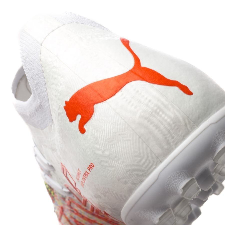 PUMA Future Z 2.1 MG Spectra - PUMA White/Red Blast PUMA Future Z 2.1 MG Spectra - PUMA White/Red Blast