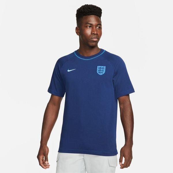 England T-Shirt Travel - Blue Void/Blue Fury | www.unisportstore.com