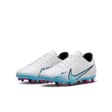 Nike Mercurial Vapor and Superfly boots on Unisportstore.com