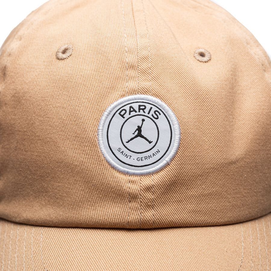 Paris Saint Germain Cap Dri FIT Club Jordan x PSG Brown White