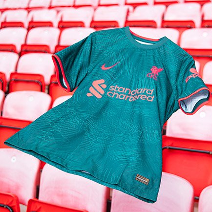 Liverpool 3. trøje | Rider på bølgen