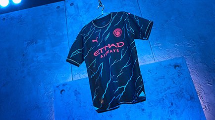 Manchester City 3rd kit | Powered by City